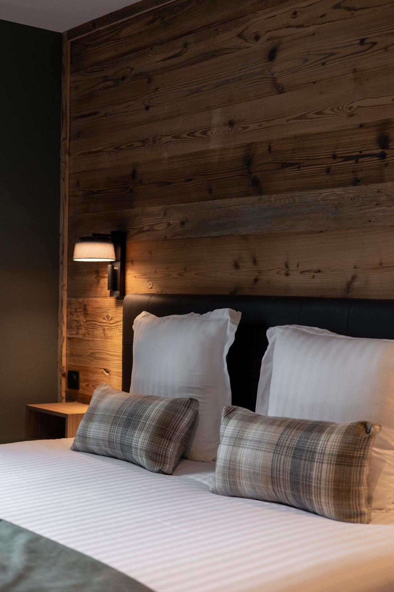 Les Lodges Du Lac Saint-Alban-de-Montbel Экстерьер фото